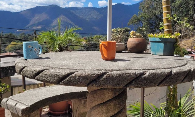 Antigua Guatemala House | Volcano view modest Casita 3-bedroom with WiFi in Antigua
