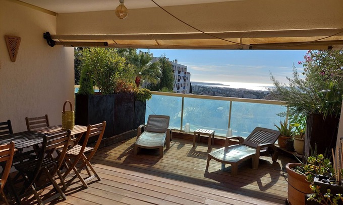 Le Cannet Apartment | Vue Baie Cannes Parking Piscine