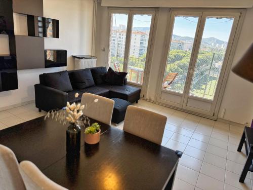 Saint-Giniez Apartment | Vue Incroyable, Lumineux & Calme