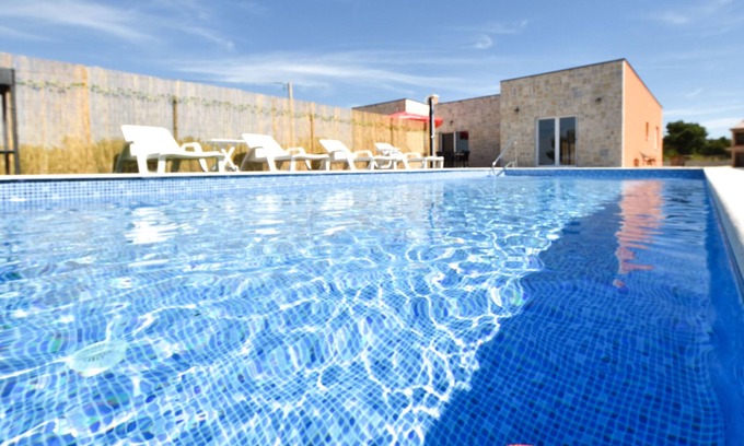 Korlat House | Vulelija Holiday Home by Interhome