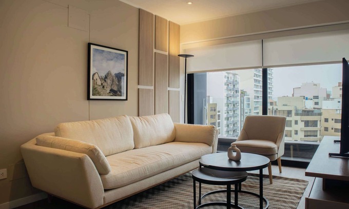 Reducto Apartment | w* | Elegant 2BR Apartment in Miraflores Steps from Larcomar