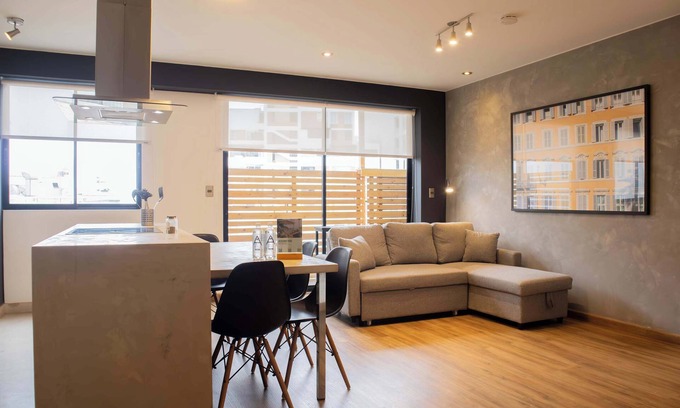 Santa Cruz Apartment | w* | Picturesque 2BR at Malecon