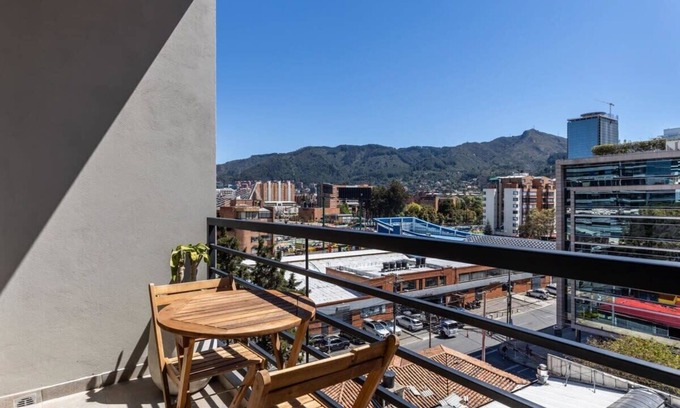 Chico Norte Apartment | w* | Stylish 1BR w/Great View in Chicó