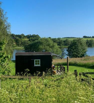 Vester Skerninge House | Wagon With View Over Lake Ollerup