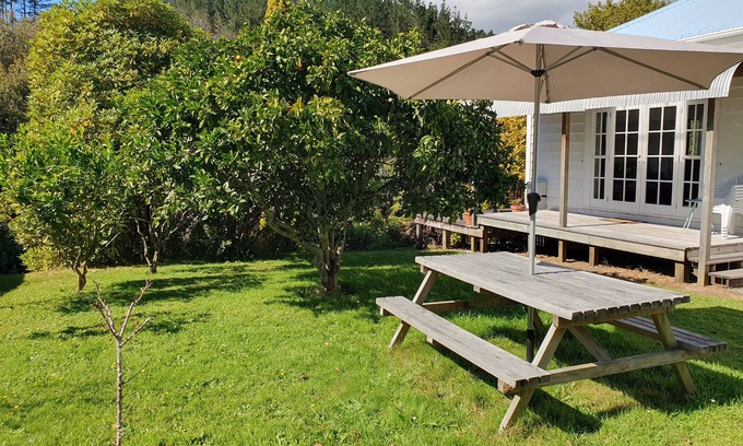 Waikino House | Waikino - Karangahake Bach and Accommodation