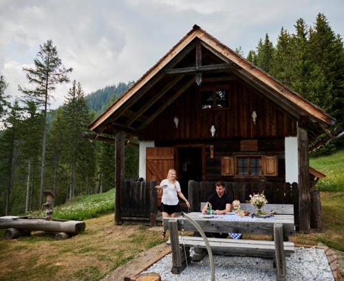 Praebichl House | Waldhütte KOSAK - jetzt neu mit Bad & WC