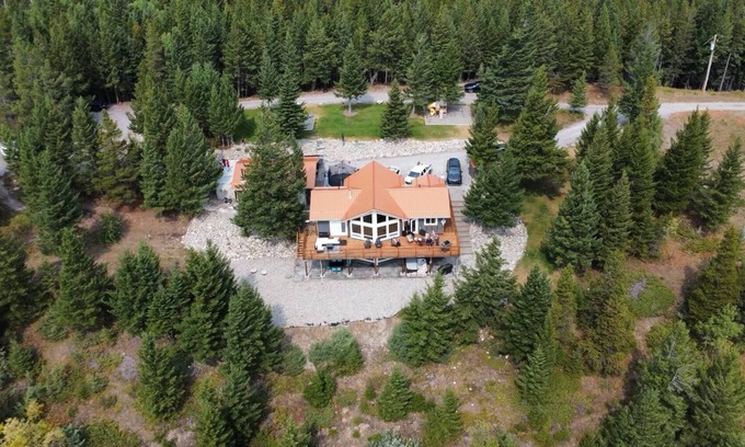 Alberta Apartment | Walk out basement suite at the base of Tecumseh Mountain on 3 acres.