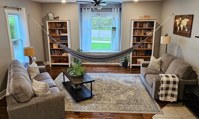 Meadville House | Walk to Allegheny College! Also 2.4 miles from the Harper Event Center.