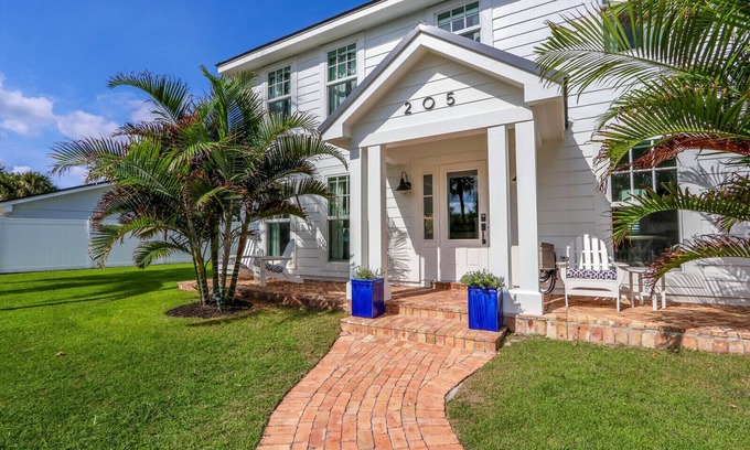Jupiter Inlet Colony House | Walk to Beach-300 steps! Luxury House on Jupiter Island. Heated Private Pool/Spa