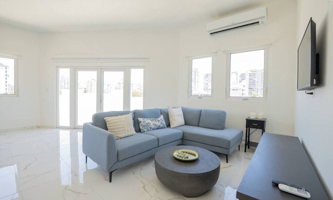Parque Apartment | Walk to Beach, Cafes, Market, and Local Favorites