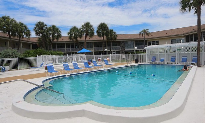 Saint Armands Key Condo | Walk to Beach & Dining–Coastal Condo Retreat Kingston Arms 11-B by RVA