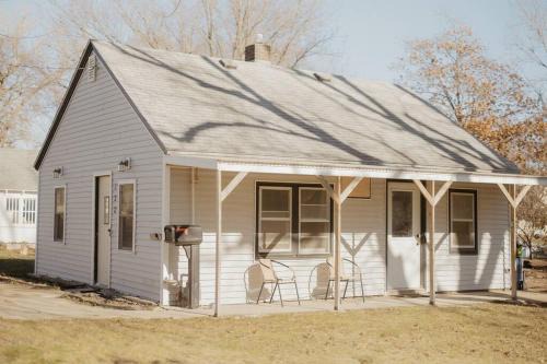 Sioux Center House | Walk to Cafe & Mall, One Mile to Dordt, Dog Theme