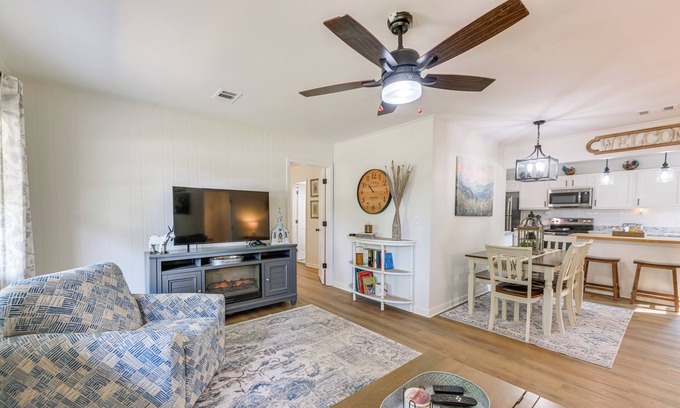 Pine Mountain House | Walk to Dtwn Pine Mountain! 'Evergreen Cottage'