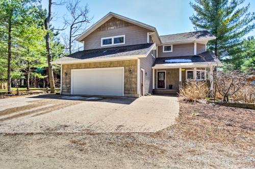 Mears House | Walk to Lake Michigan Spacious Mears Home!