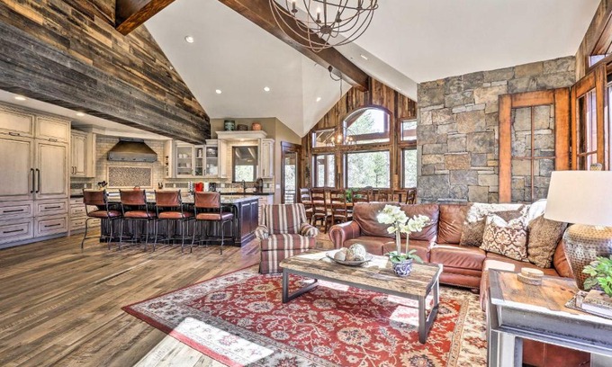 Copper Mountain Villa | Walk to Lift Luxe Villa with Hot Tub in Copper Mtn