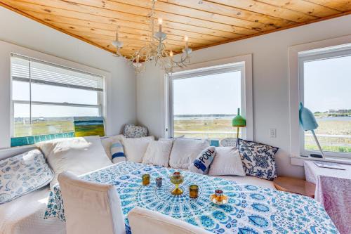 Biddeford Pool Apartment | Walk to the Beach Pet-Friendly Gem in Biddeford!