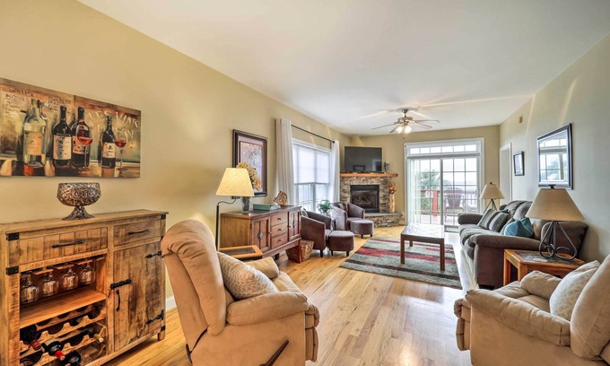 Southcrest Condo | Walkable Condo w/Scenic View in Beech Mountain!