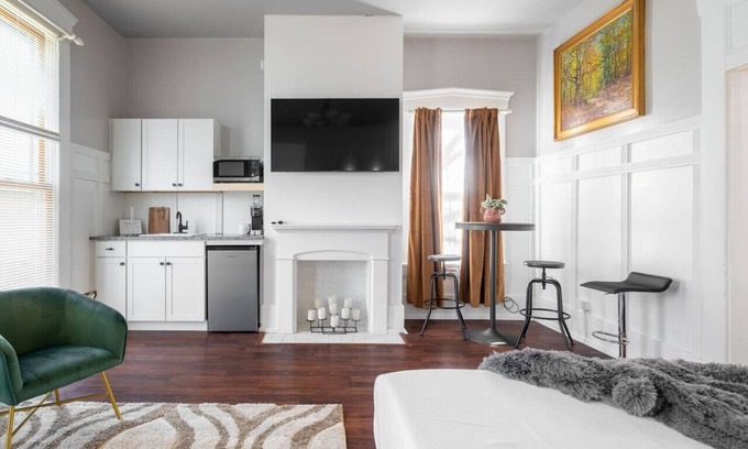 Columbus House | Walkable Downtown Getaway (FREE Bikes to use)
