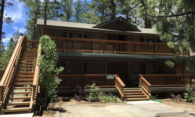 Summit Estates Cabin | Walking distance to Snow Summit Resort.