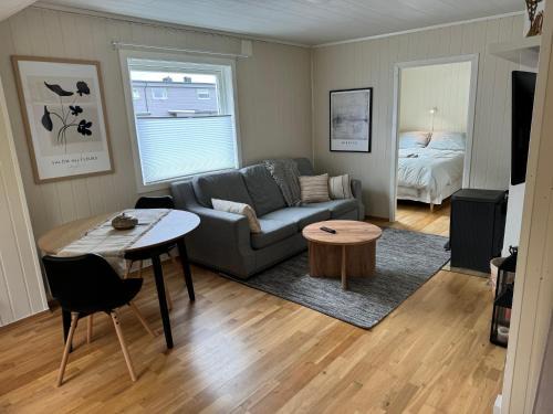 Tromsdalen Apartment | WALO APARTMENTS TROMSDALEN - Close to cable car and Arctic Cathedral, 10 min by bus to city centre, Free parking