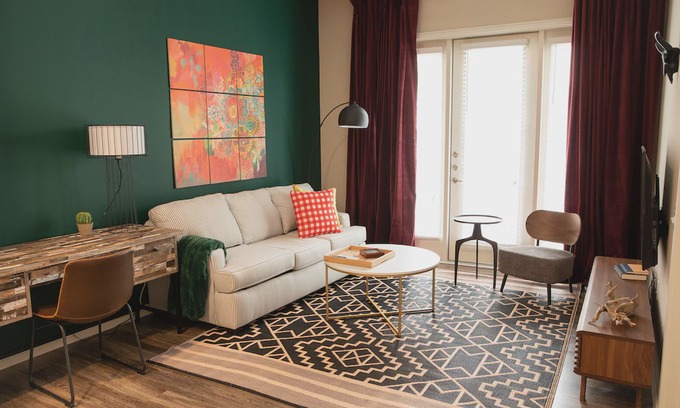 Stoneridge Place Apartment | WanderJaunt | Vermilion | 1BR | Barton Creek