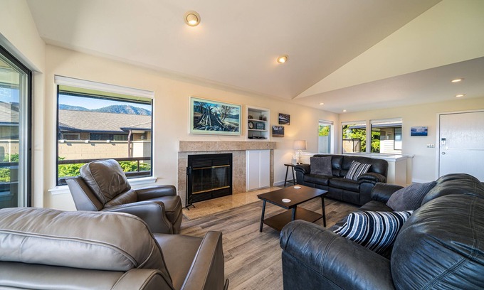 Wapato Point Condo | Wapato Point Halmalka Condo 510-A, 3 bed 2 bath, Sleeps 8, Next to Outdoor Pool