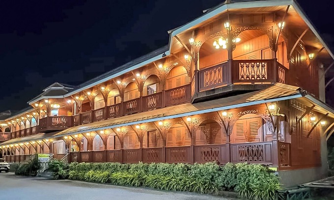 Wang Saphung Hotel | Waraporn Grand Mountain Hotel