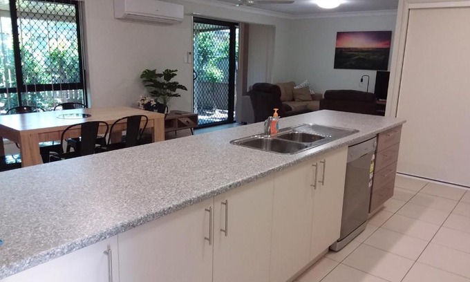 Tinana Apartment | Waratah and Wattle Apartments