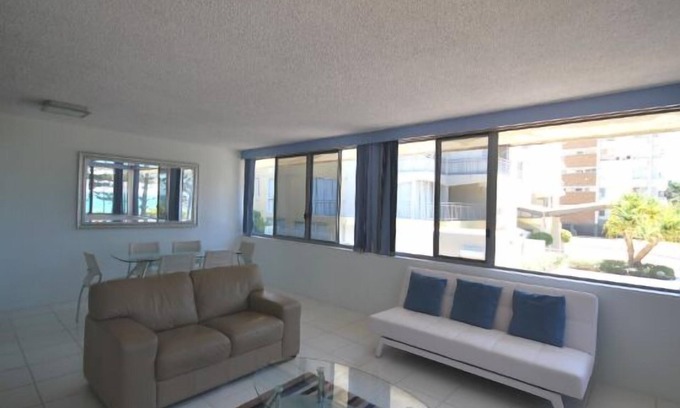 Burleigh Heads Apartment | Warringa - Unit 3 - Burleigh Heads