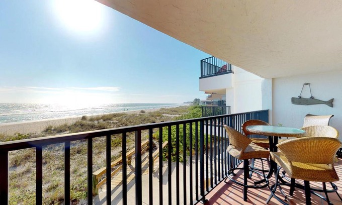 Holmes Beach House | Water's Edge