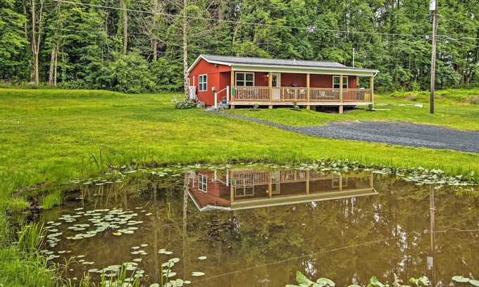 Brodheadsville Cottage | Water Views: 'The Overlook Home' in Brodheadsville