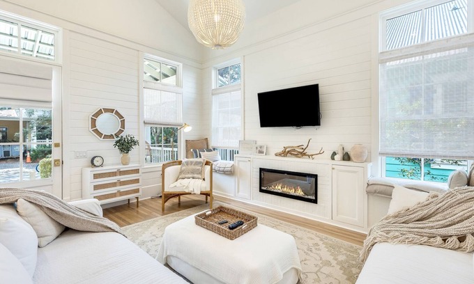 Watercolor House | WaterColor, Beach View, Pool, Close to Seaside and Beach Club