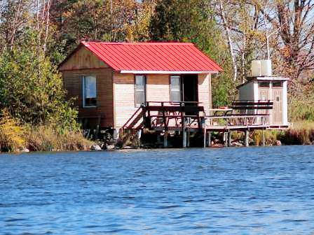Grey Highlands House | Waterfront cabin on private trout lake
