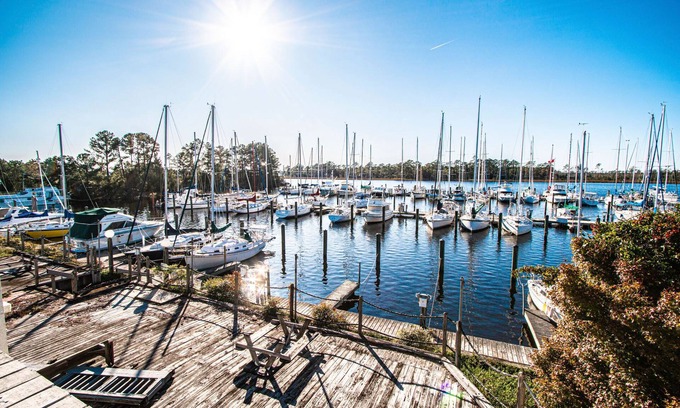 New Bern Condo | Waterfront Condo near Tryon Palace | Sleeps 4