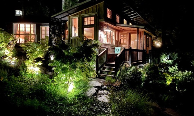 Grapeview Cabin | Waterfront Cottage, The Captains Cabin is a romantic, remote spot in the PNW.