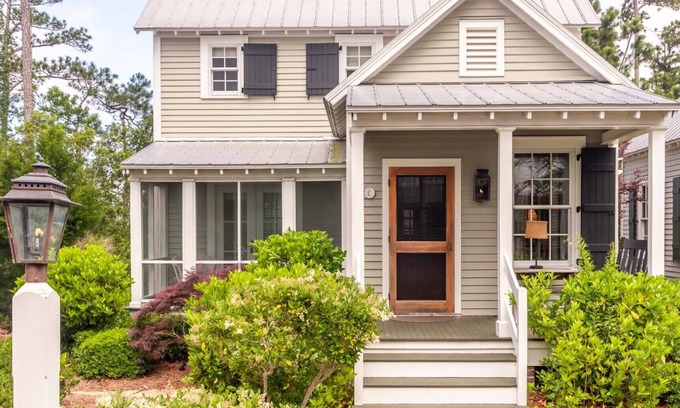 Oriental Cottage | Waterfront Getaway in Coastal NC – River Dunes