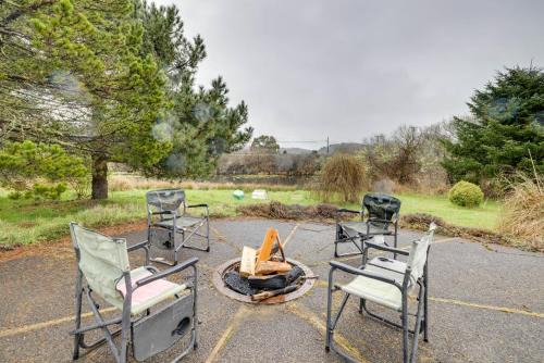 Warrenton House | Waterfront Getaway on 10 Acres Near Sunset Beach!