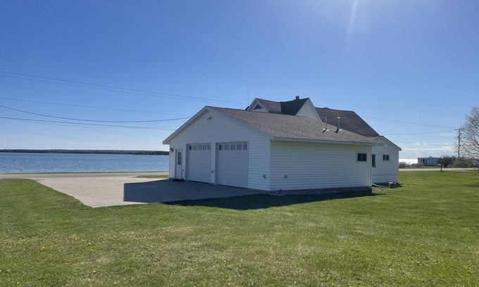 Garden House | Waterfront home on Lake Michigan overlooking multiple islands!