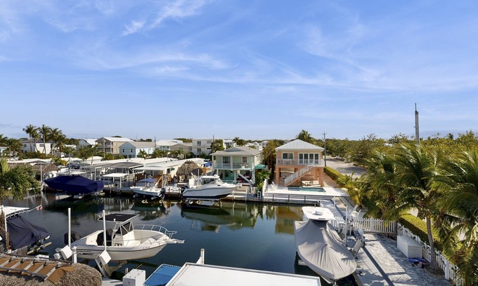 Cross Key Waterways House | Waterfront home w/private dock, hot tub, gas grill, WiFi, AC, near attractions