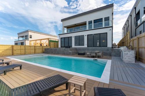 Port Isabel House | Waterfront Home with Pool Spacious Bay , Sleeps 16