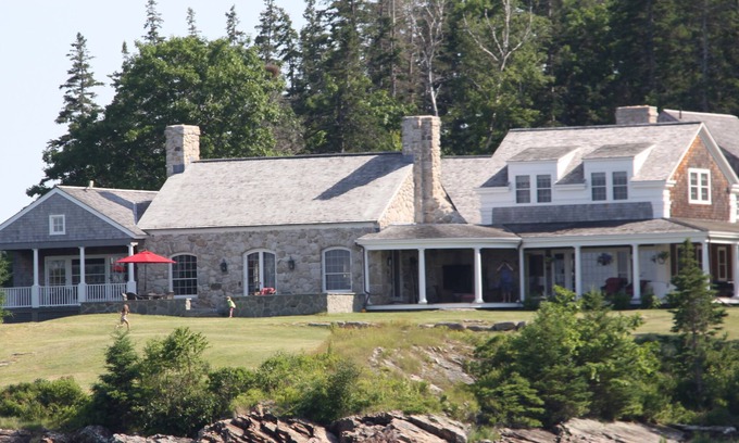 Vinalhaven House | Waterfront home with spectacular views on the Fox Islands Thorofare