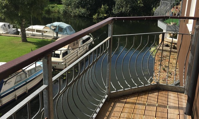 St Neots House | Waterfront House In The Heart Of St Neots