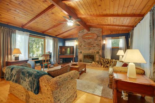 North Hero House | Waterfront Lake Champlain Home with Spacious Deck!