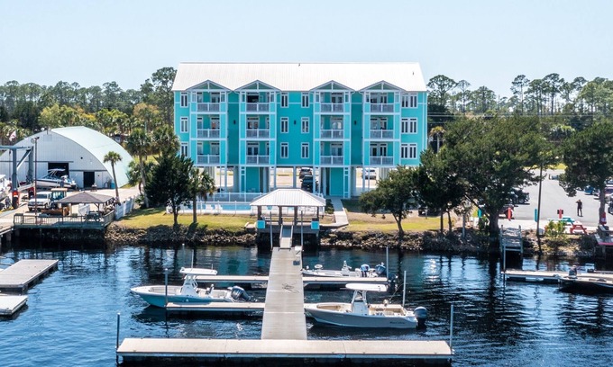 Steinhatchee Condo | Waterfront, Rivers Edge Condo #1D-Bldg 1 *PRIVATE DOCK and ASSIGNED BOAT SLIP!