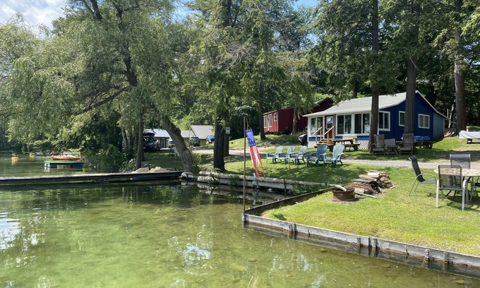 Tully Cabin | Waterfront, Rustic Cabin, Great Swimming, Own Dock, Raft