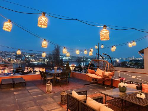 Istanbul City Center House | Waterfront Villa by the Tram - Private Terrace with Dome & Golden Horn View in Fatih