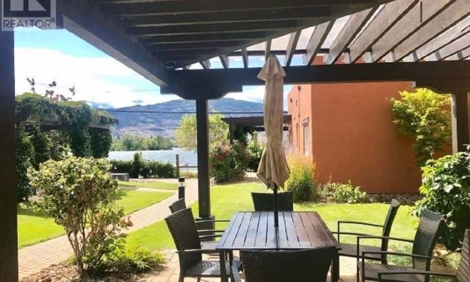 Okanagan-Similkameen Villa | Waterfront Villa on Lake Osoyoos Great for families and Snowbirds!
