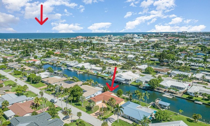 Venetian Way House | Waters Edge Retreat - 3b/2b Private Home on Water with Dock