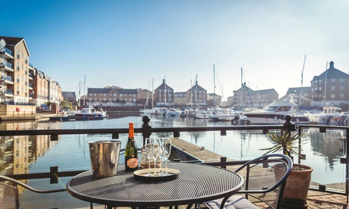 Eastbourne House | Waters Edge - stylish house with glorious marina views