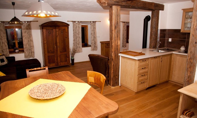Kajov Apartment | Waterwheel apartment at Kamenný potok
